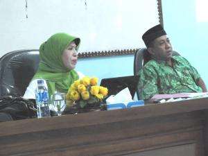 Dr. H. Raharjo, M.Ed.st
dan Dra. Nurlena, MA, Ph.D (Tim Asesor BAN-PT)