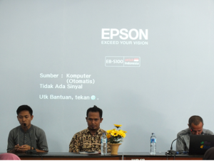 Penyampaian Materi oleh R. Ainurrofik, S.E., M.M. 
