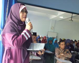 Titin Yuniartin, M.Pd. : Dosen IAID
