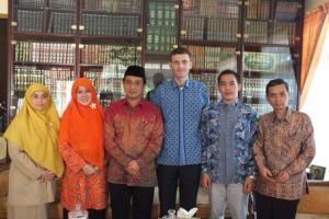 Lutfi Uker bersama Keluarga Pontren Darussalam