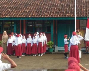PPL Mahasiswa PGMI 2017 : Upacara Bendera 2