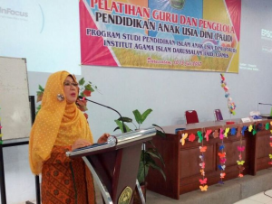 Pembukaan Pelatihan Guru dan Pengelola PAUD gelombang 2,dibuka oleh: ibu rektor Dr.Hj.N. Hani Herlina,S.Ag., M.Pd.I.