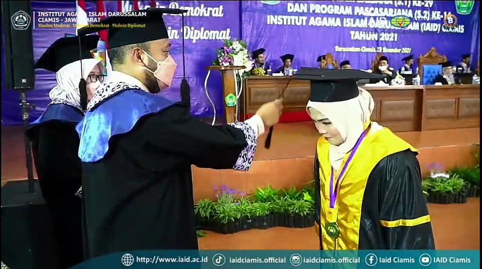 iaid-gelar-wisuda-program-sarjana-ke-26-dan-pascasarjana-ke-16